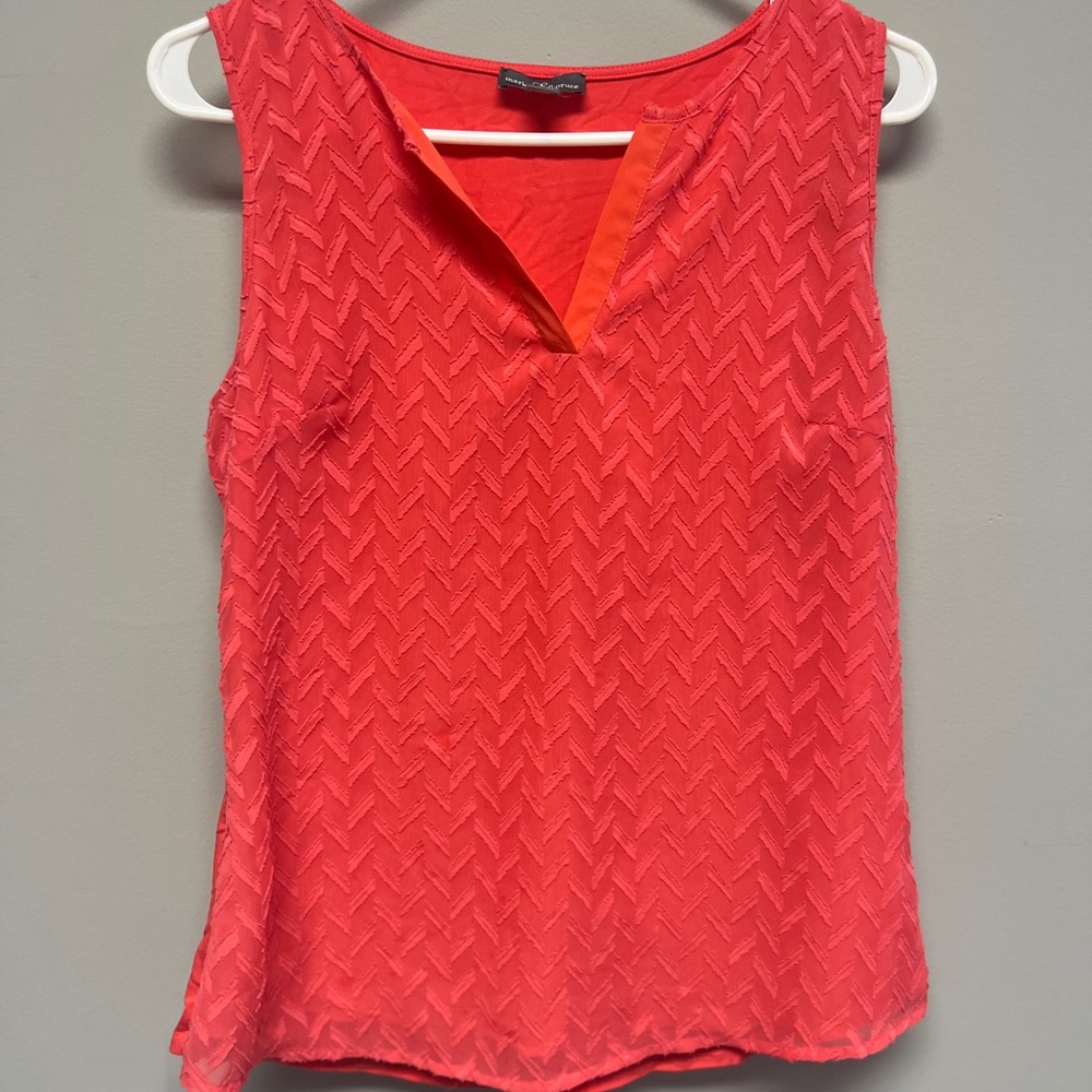 Market & Spruce Coral Textured V-Neck Sleeveless Camisole